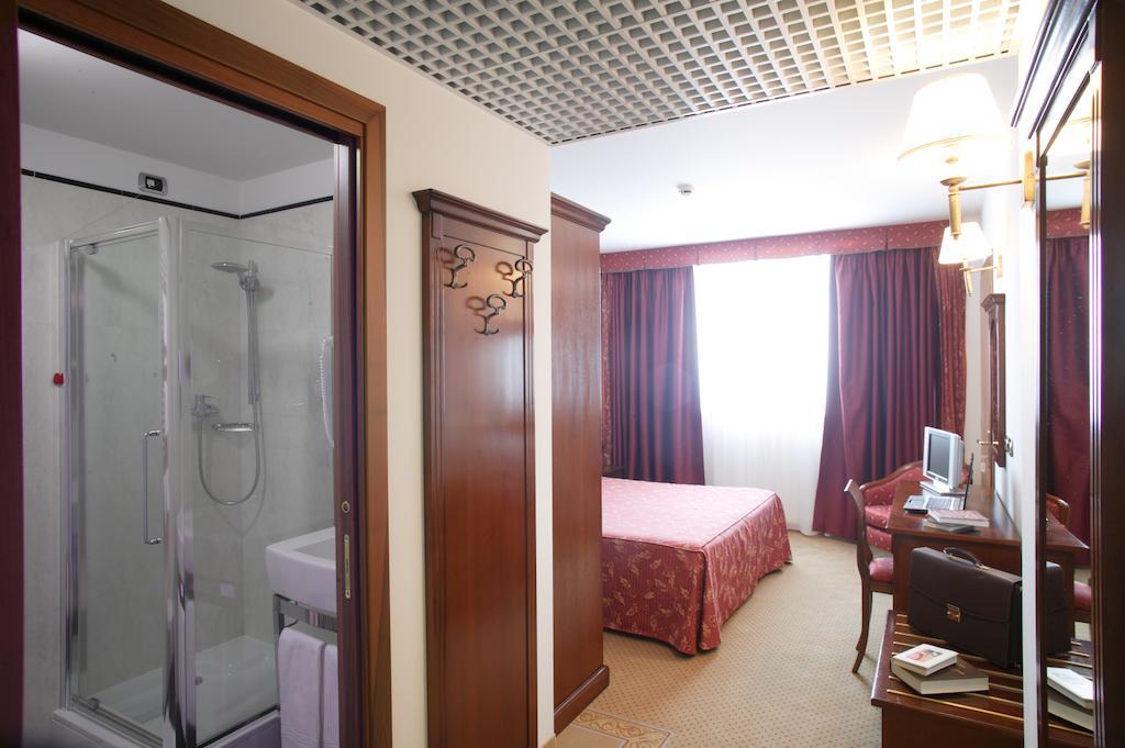 Locanda Al Castello Wellness Resort Cividale del Friuli Rum bild